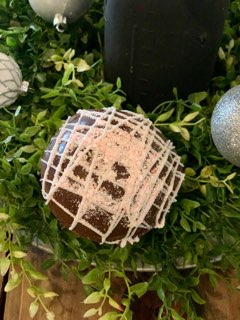 Vallery Farmhouse Peppermint Hot Chocolate Bomb with marshmallows